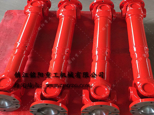 新式整體叉頭式萬(wàn)向聯(lián)軸器是冶金、軋鋼等機(jī)械設(shè)備的優(yōu)選傳動(dòng)件-萬(wàn)向聯(lián)軸器